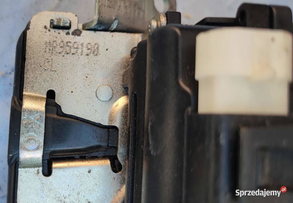 Mitsubishi Colt VI 6 zamek pokrywy bagażnika osobowe Jaworzno