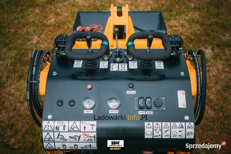 Ładowarka gąsienicowa Berger Kraus 323T Honda Wrocław