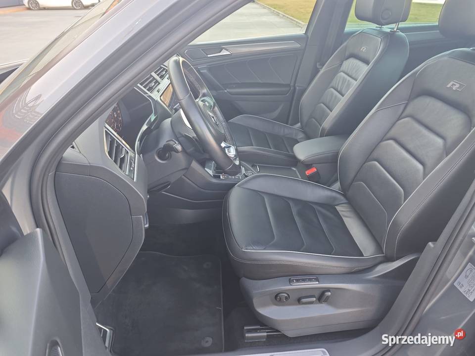 VW TIGUAN RLINE 20 240 Kamera 360 Full Rok produkcji 2017 Tarnów