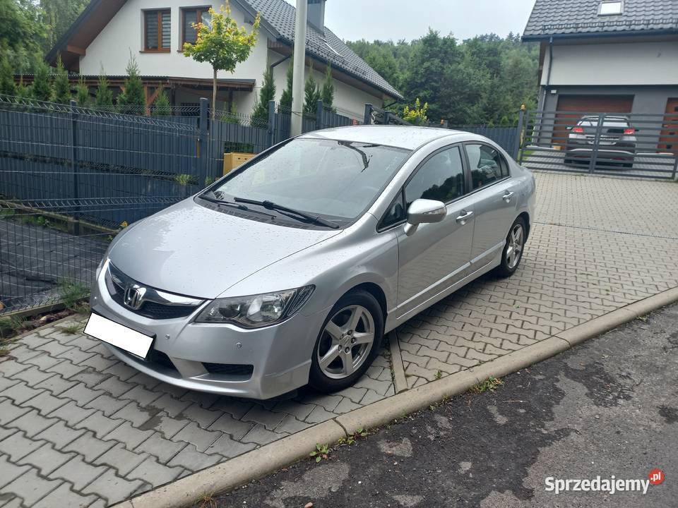 Civic VIII Sedan 18 130 podgrzewane fotele sprzedam