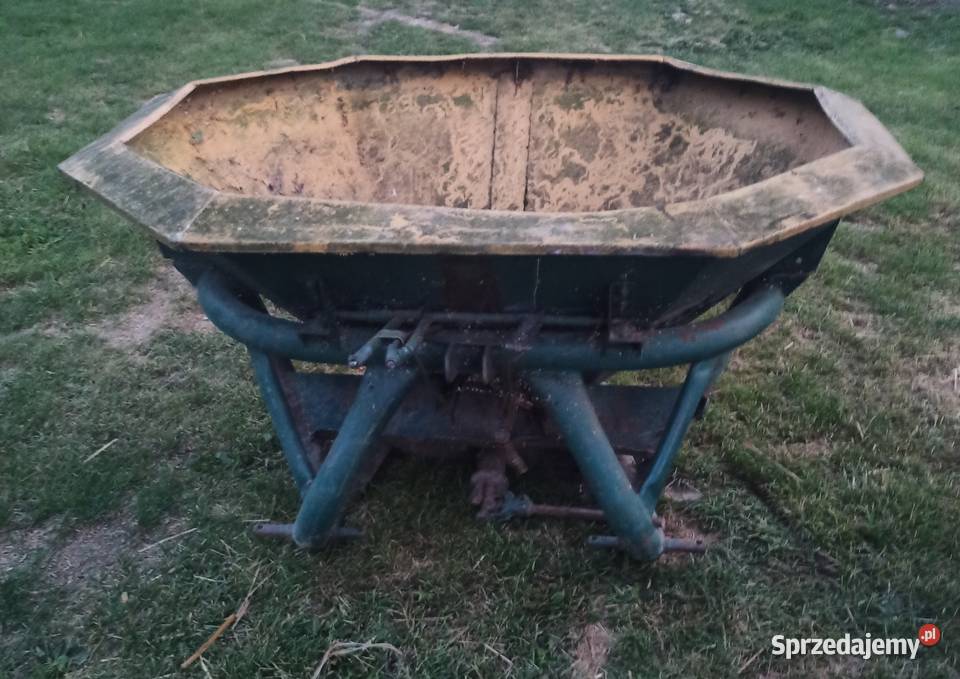 Rozsiewacz Amazone 400l Łęki Górne sprzedam