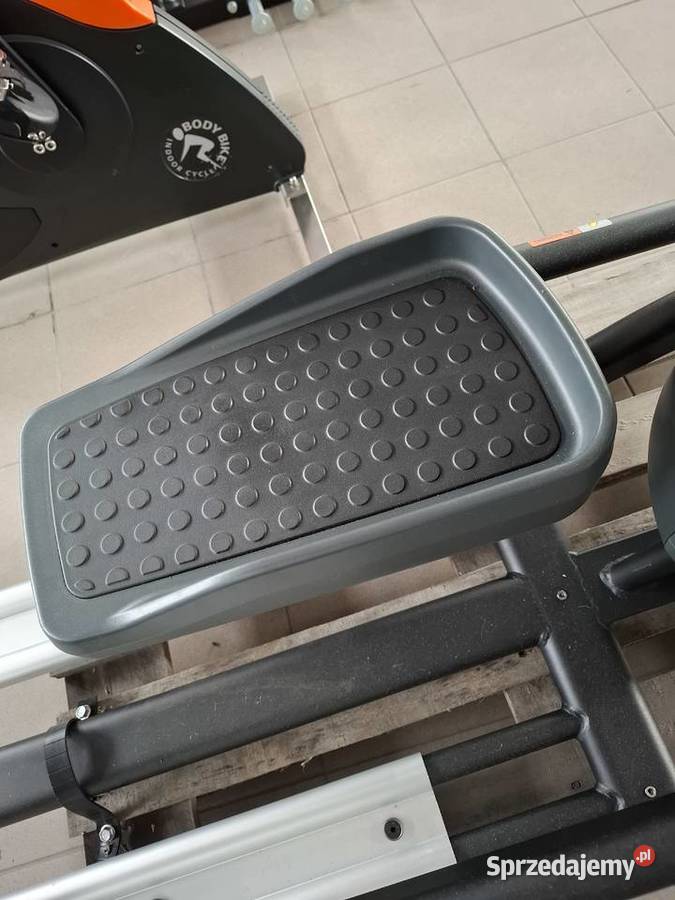 Orbitrek Star Trac 4CT powystawowy Wałcz