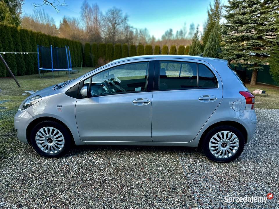 Toyota Yaris 13 VVTI 6 biegów 100 mazowieckie Konstancin-Jeziorna