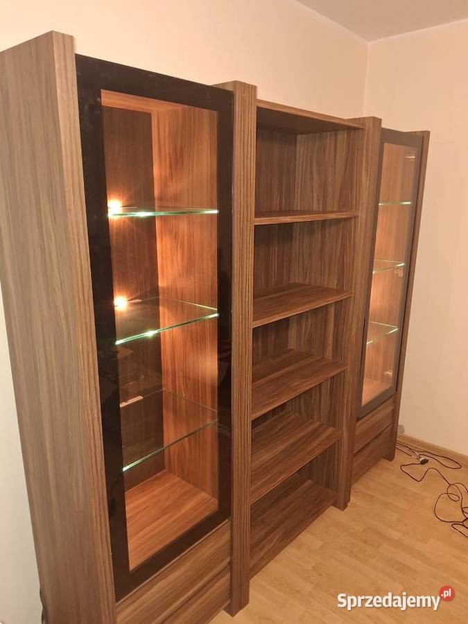 Witryna przeszklona ze stołem i komodą Siewierz sprzedam