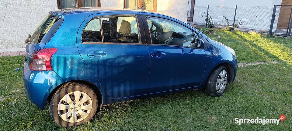 Toyota Yaris 2006 13 87 benzyna niezawodny normy kupiony w polskim salonie Kraków sprzedam