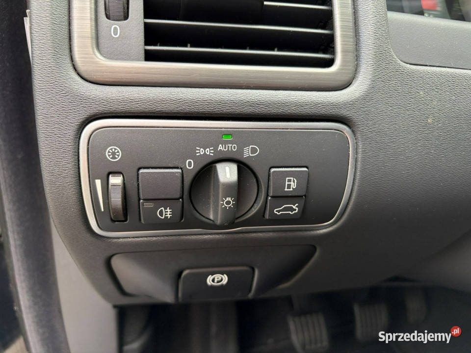 Volvo V70 20 D2 Xenony Podgrzewane fotele światła przeciwmgielne Lipówki