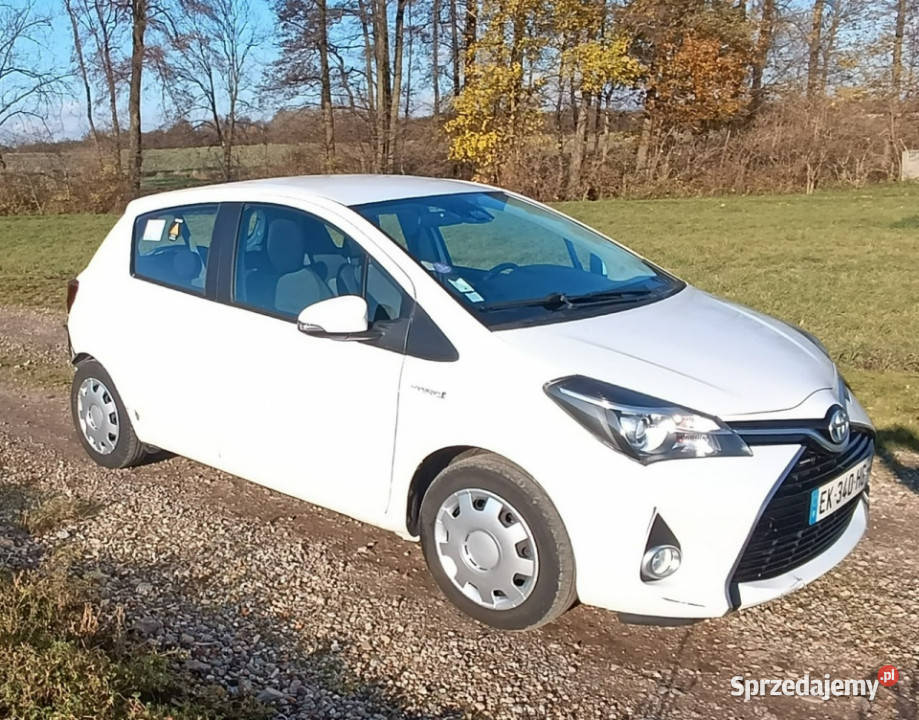 Toyota Yaris 15 hybrid 95 III 20112019 Rok produkcji 2017 wielkopolskie Pleszew