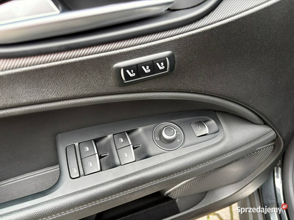 Alfa Romeo Stelvio 20 200 Automat 4x4 Xenony Lipówki
