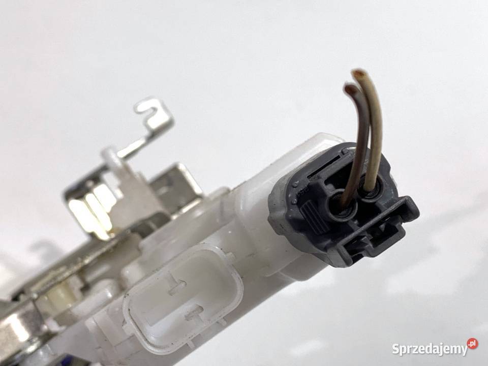 ZAMEK DRZWI PRZESUWNYCH PRAWY DACIA DOKKER sprzedam