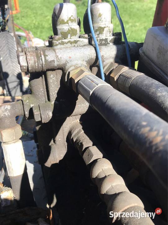 Rozdzielacz hydrauliczny