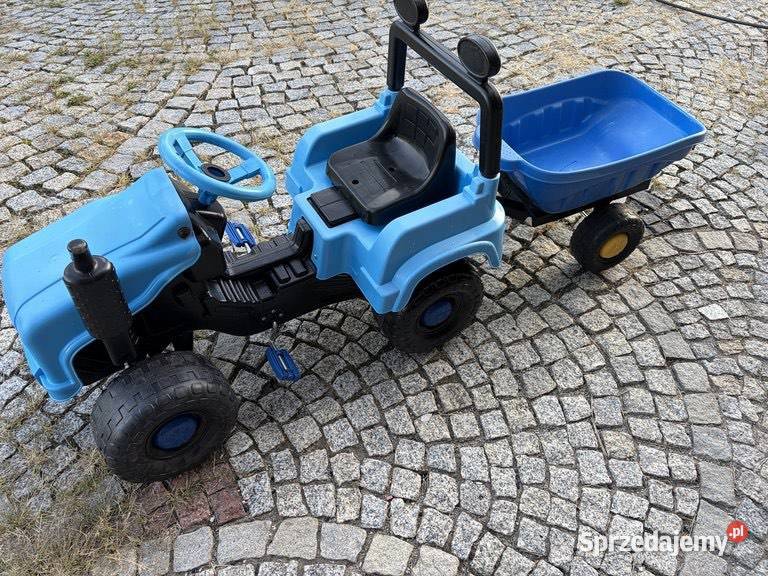 Traktorek na pedały z przyczepką Wągrowiec
