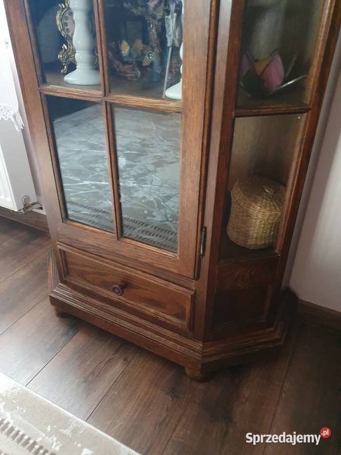 Sprzedam drewnianą witrynę stojącą 82cm pomorskie Baldram