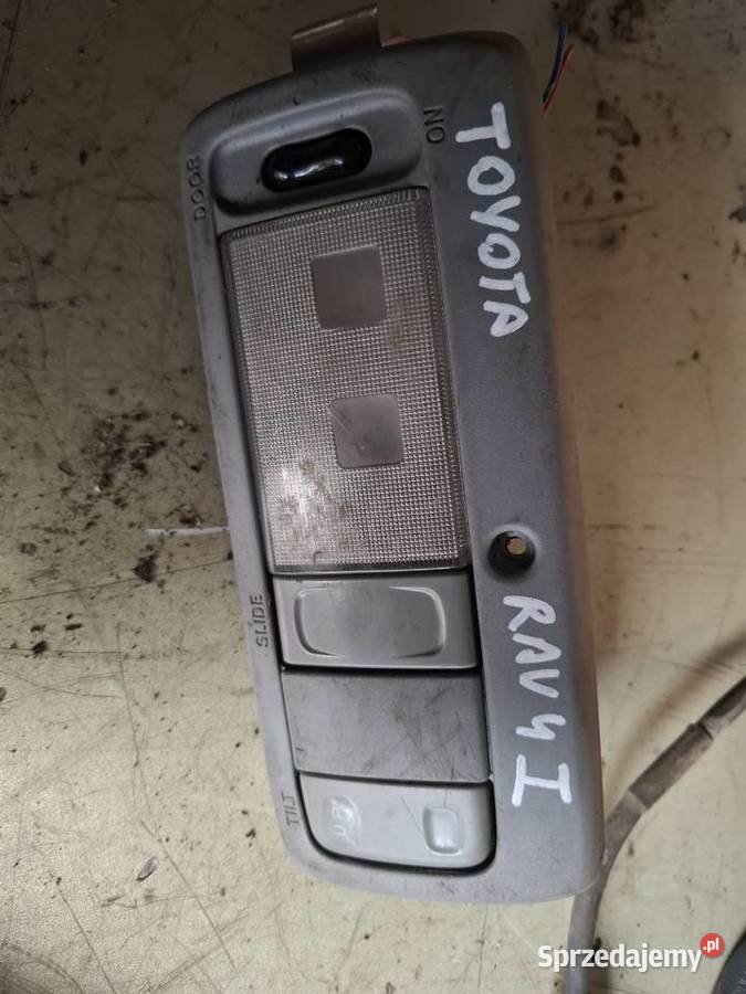 TOYOTA RV 4 I lampka podsufitki 9400r terenowe