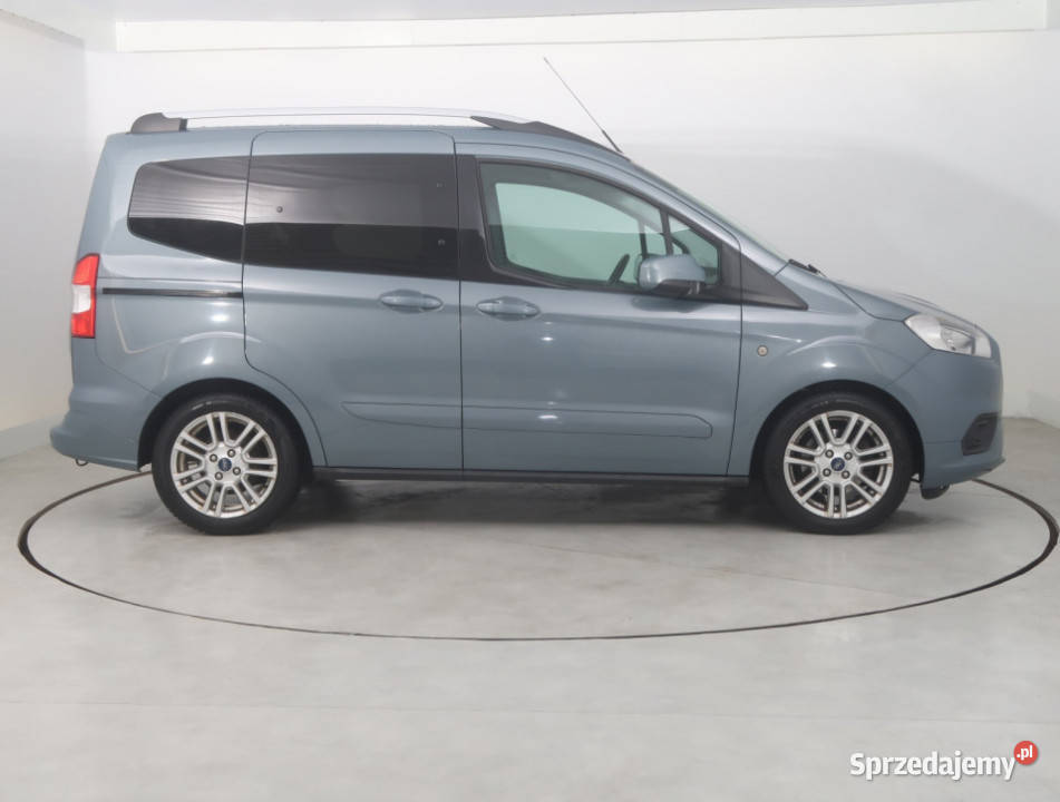 Ford Tourneo Courier 15 TDCI nieuszkodzony Bielany Wrocławskie