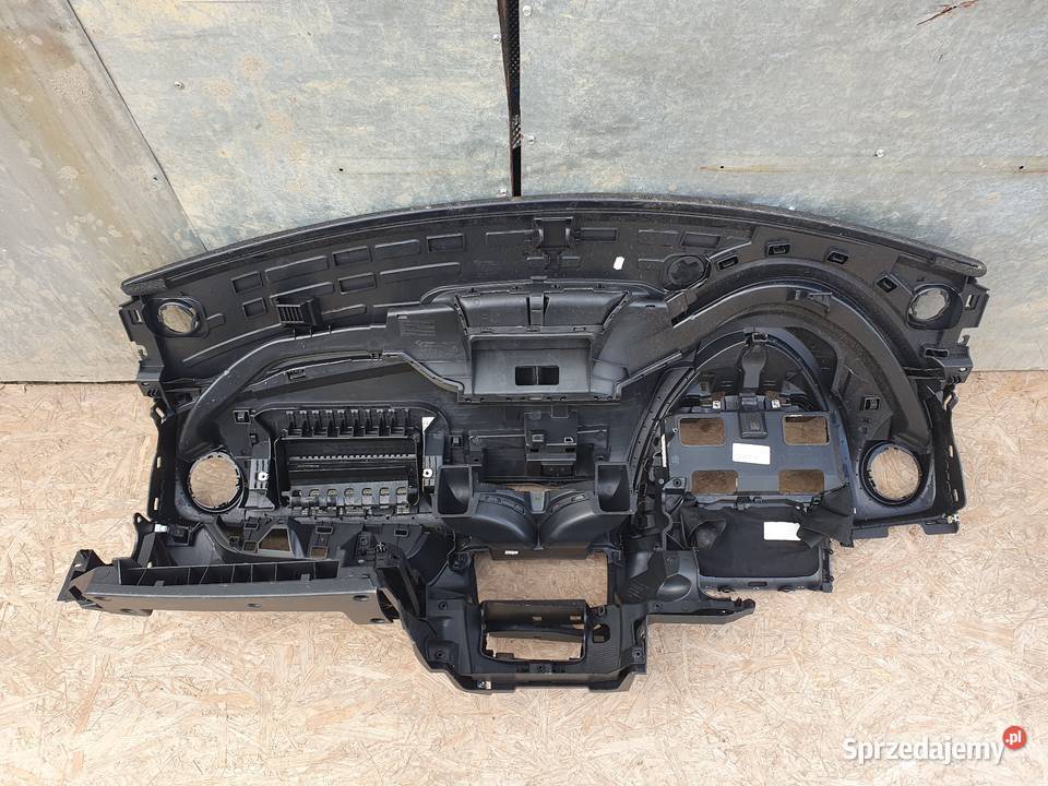 RENAULT CLIO 4 IV DESKA ROZDZIELCZA 681004084R wielkopolskie