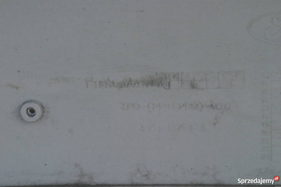 FORD FOCUS MK3 LIFT FL ZDERZAK PRZÓD 2010 Bieleń