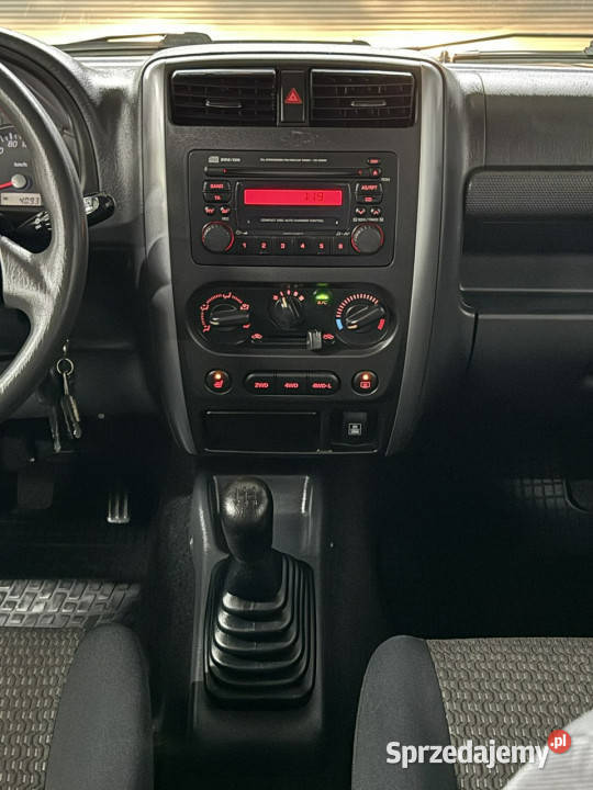 Suzuki Jimny Salon nowy 70tyśkm 1wł Zero korozji Terenowy Chechło