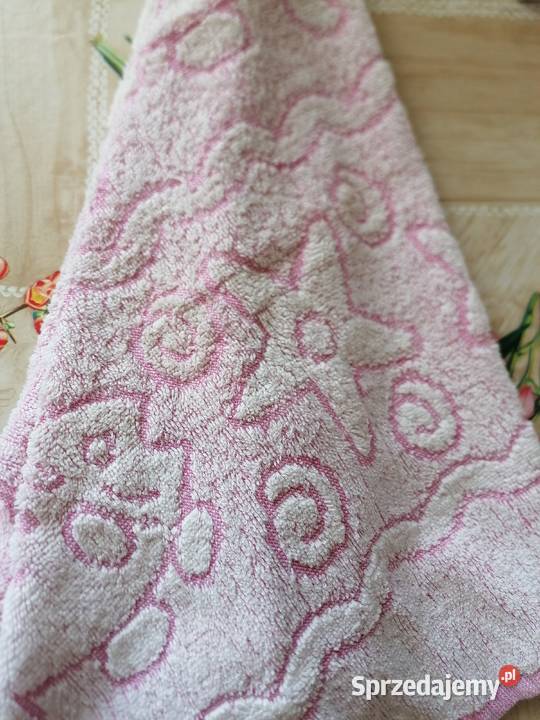 Ręcznik frote różowy tłoczone wzory