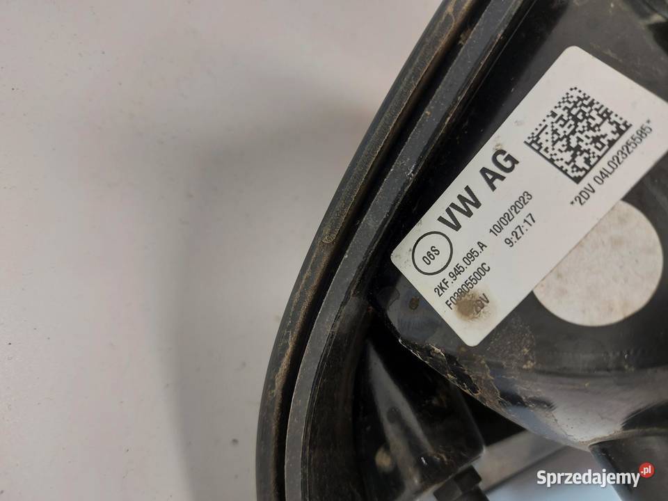 Ford Tourneo Connect III MK3 LAMPA KAROSERYJNA osobowe