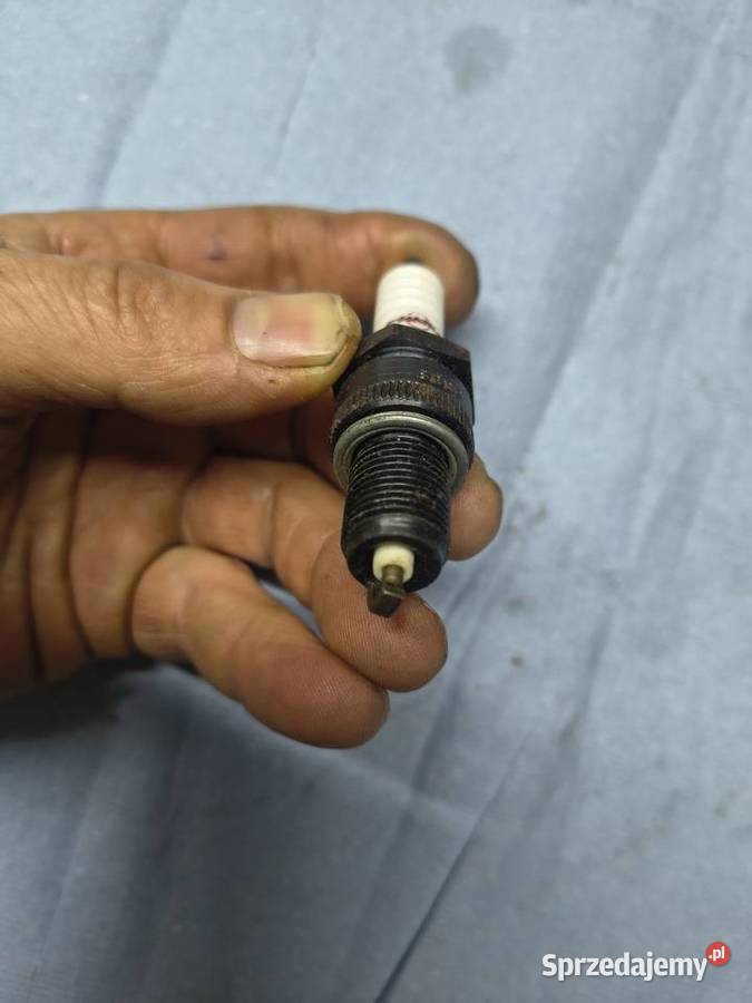 Świeca zapłonowa iskra FE85P Rzeszów