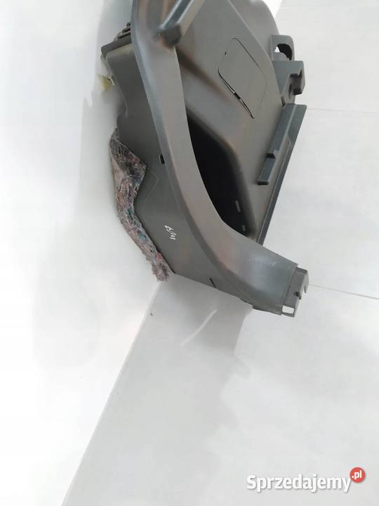 TAPICERKA BOCZEK BAGAŻNIKA LEWY TYŁ Suzuki osobowe