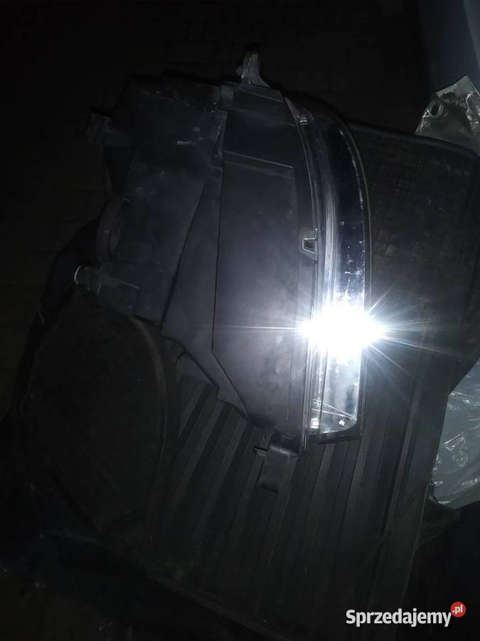 C Xara 2 reflektor przod osobowe Lubin sprzedam