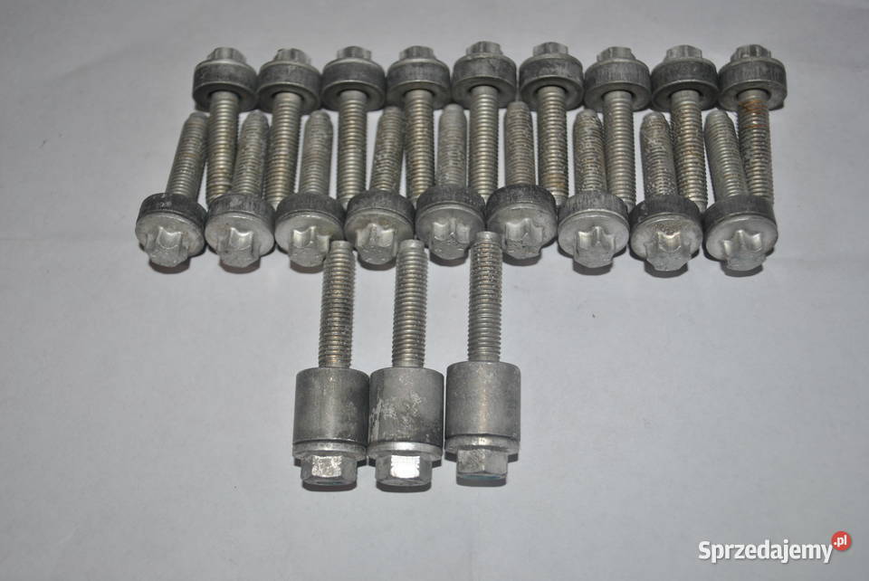 Komplet śrub pokrywy głowicy BMW E9 0E91 E92 E93
