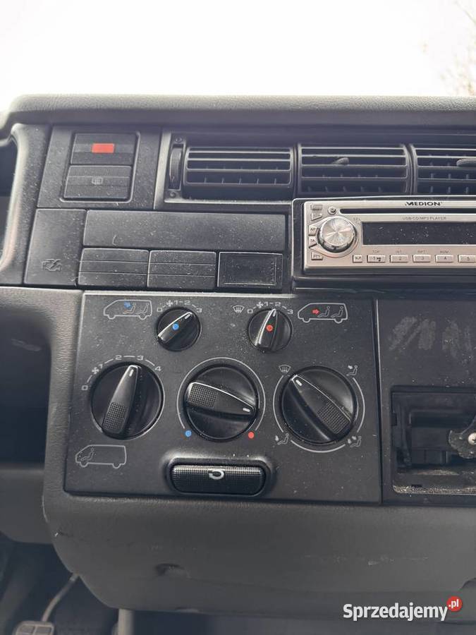 VW T4 Caravelle 25 tdi 8 osobowa multivan 2500cm3 Pruszcz Gdański sprzedam