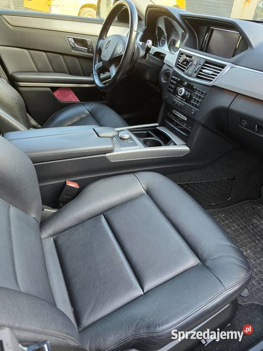 Mercedes E 350 2012 AVANTGARDE Rumia
