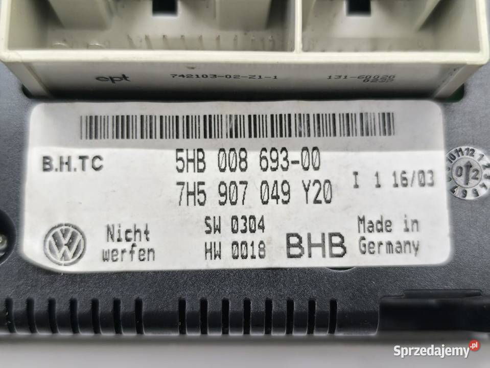 PANEL STEROWNIA NAWIEWU TYŁ VW T5 MULTIVAN osobowe sprzedam