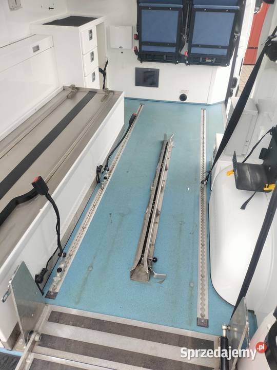 ambulans Rok produkcji 2023