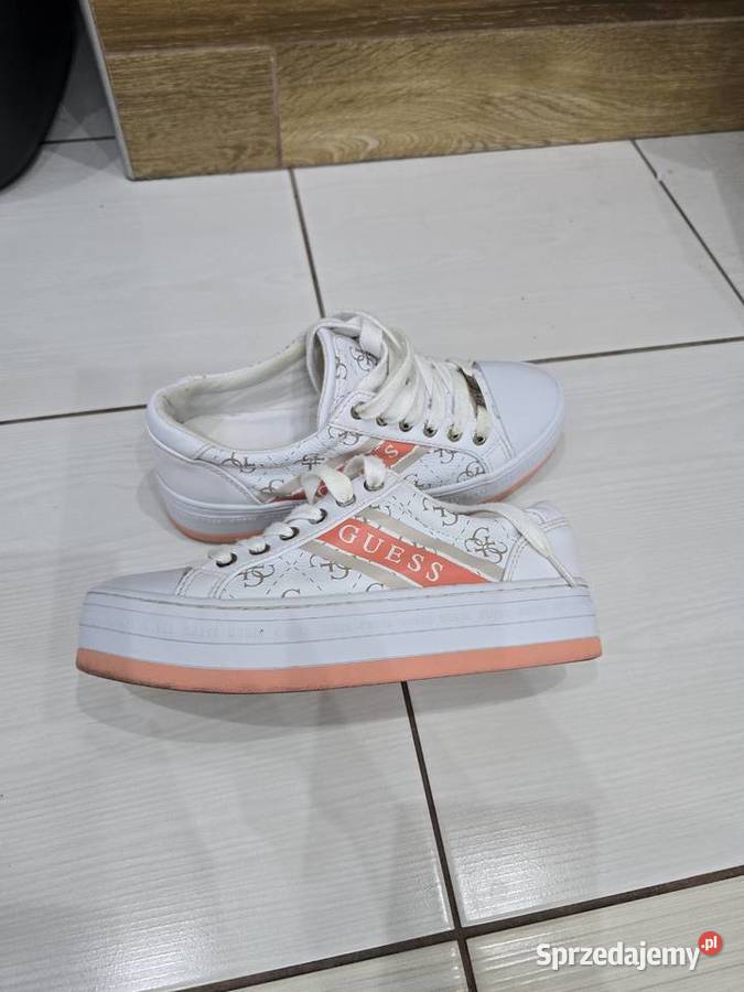 Guess trampki 36