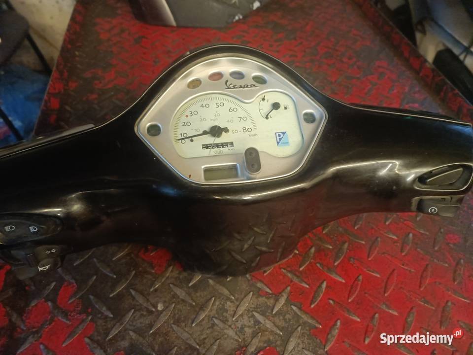 Przednia Lampa Reflektor z Owiewką Piaggio Vespa Józefów