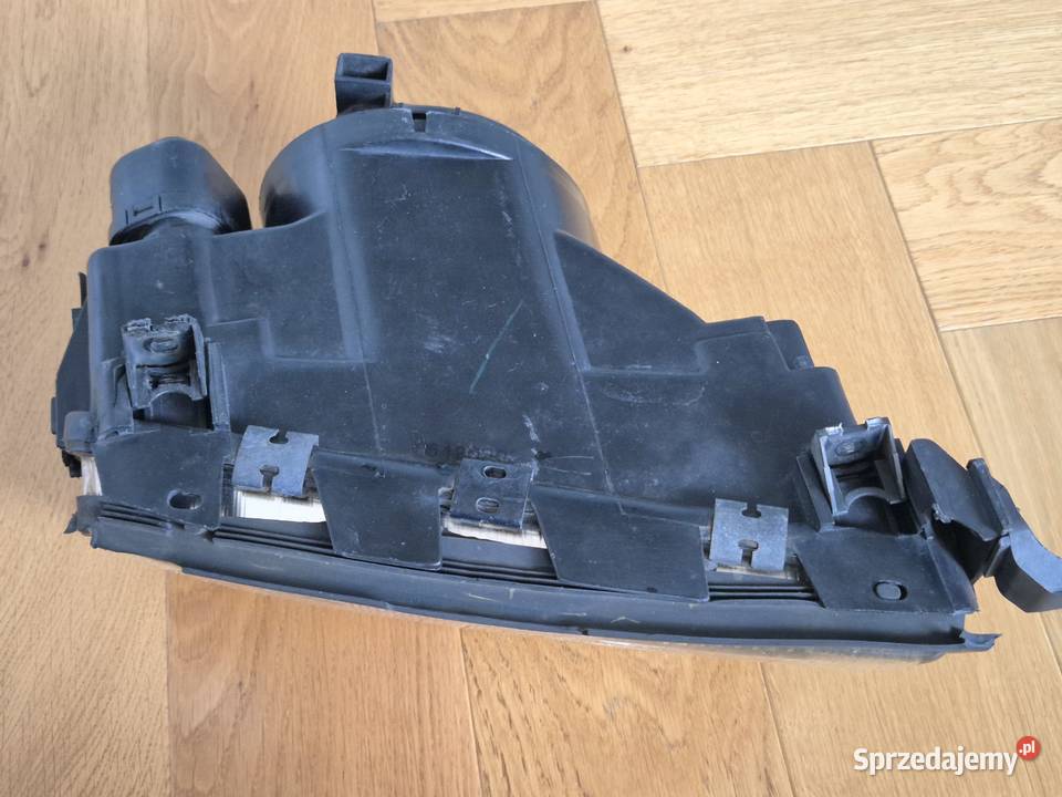 Reflektory H4 Audi 100 C4 Lewy i Prawy silniczki Wrocław