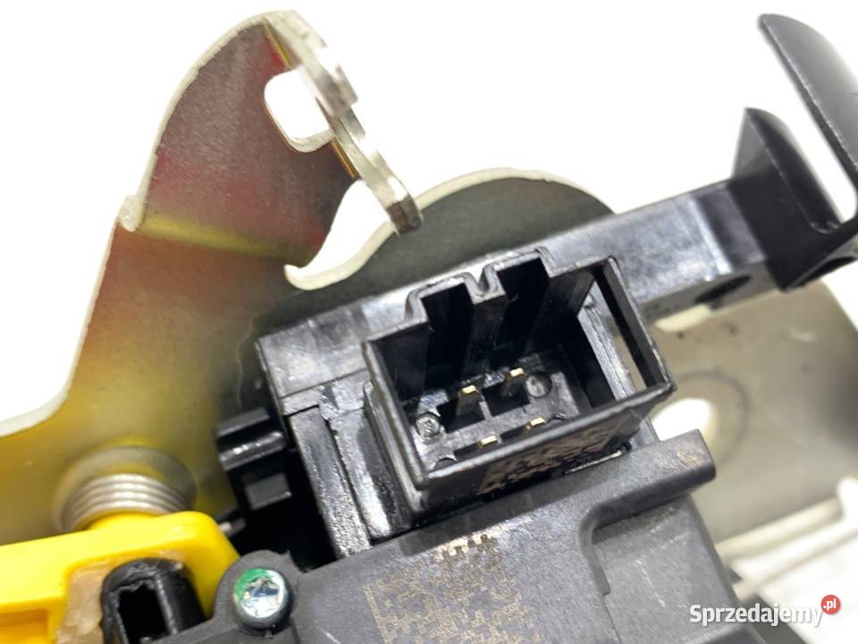 ZAMEK KLAPY TYŁ AUDI Q3 II SUV 81A827506 podkarpackie