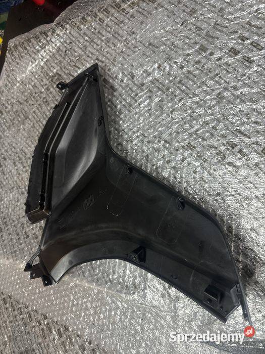 PIAGGIO MP3 400 530 HPE RST bok prawy boczek Poznań