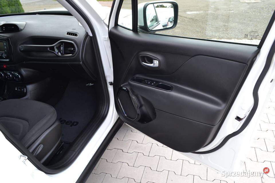 Jeep Renegade 16 EtorQ Night Eagle gniazdo AUX Jeep Ropa