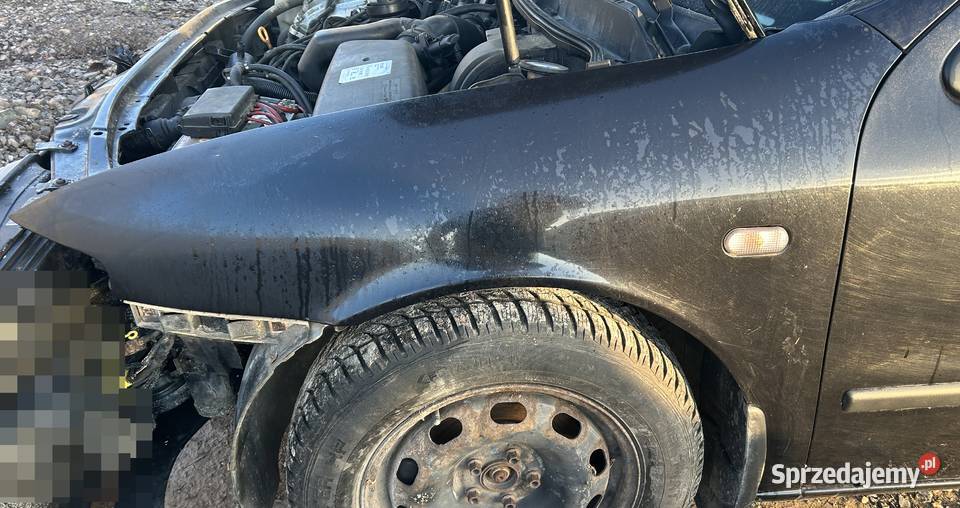 błotnik prawy lewy seat Leon I Toledo II LC9Z osobowe Bodzentyn sprzedam