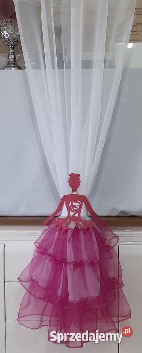 Firana z różowymi falbankami Mława