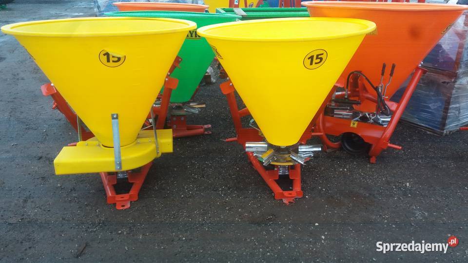 Rozsiewacz nawozów STRUMYK lejek plastikowy nieuszkodzony Ryki