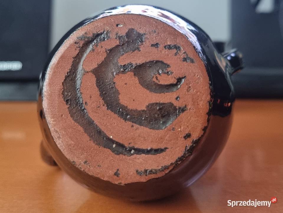 Mały ceramiczny czarny wazonik z 2 uchami czarny Warszawa