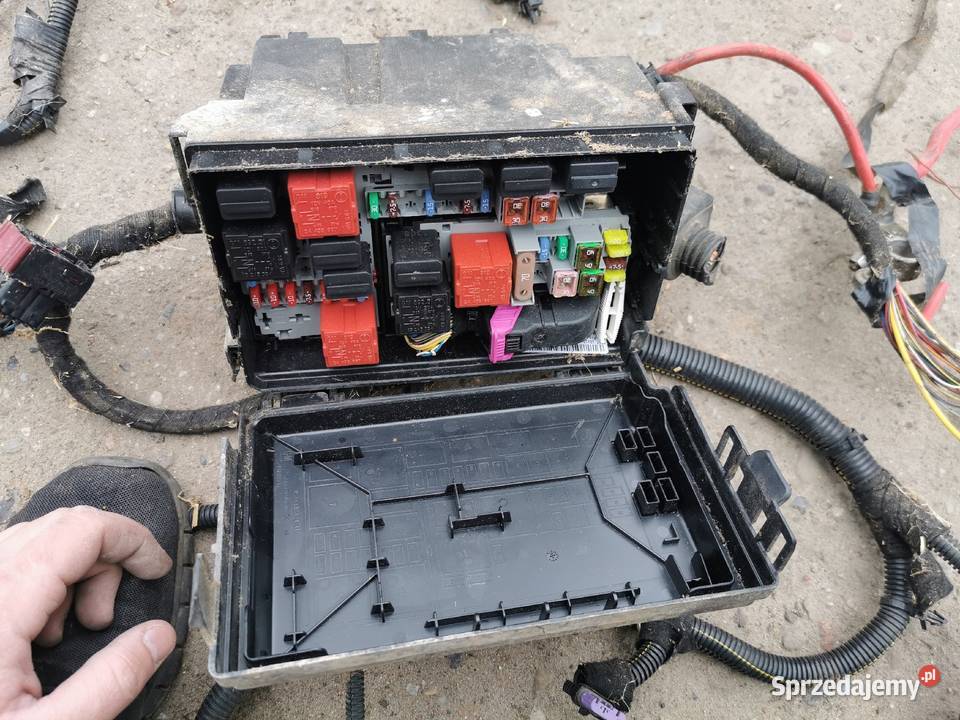 opel corsa d wiązka instalacja puszka Rok produkcji 2006 sprzedam