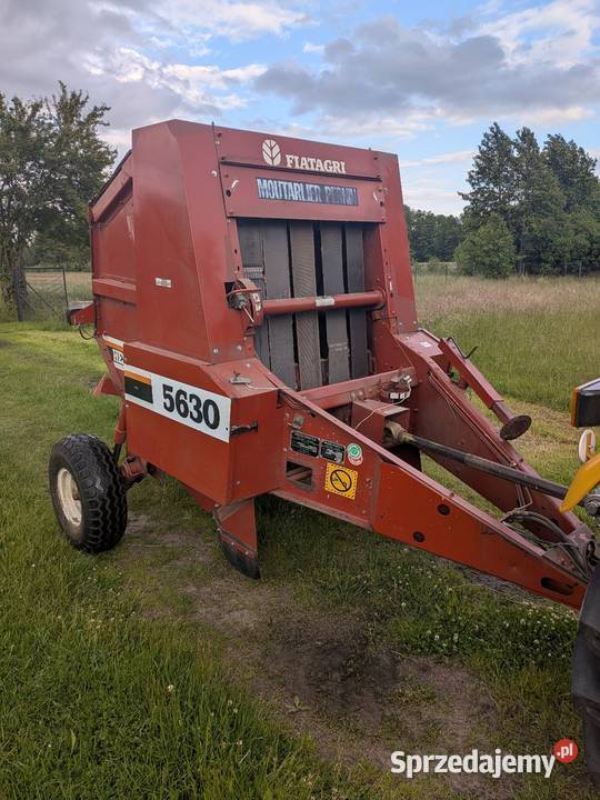 Hesston 5630 Strachówka