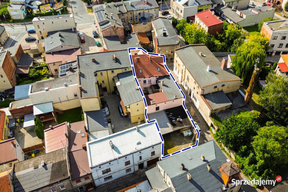Kamienica mieszkania 2 lokale usługowe 3 garaże Ostrzeszów sprzedam