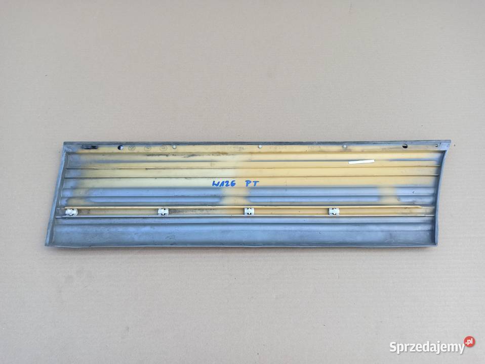 MERCEDES W126 LISTWA DRZWI PRAWY TYŁ 1266902640 Trzciel sprzedam