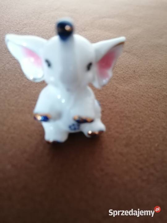 Porcelanowy słonik z złotymi zdobieniamiFigurka