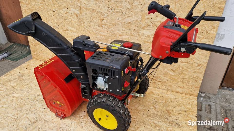 Odśnieżarka spalinowa pług Z WYRZUTEM Wolf