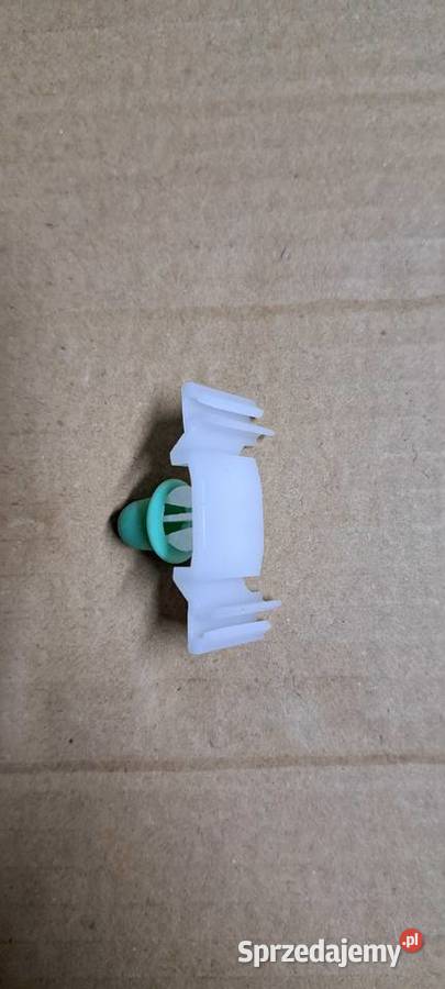 Spinka mocowanie listwy 1H0853585A VW Golf III pomorskie Luzino sprzedam