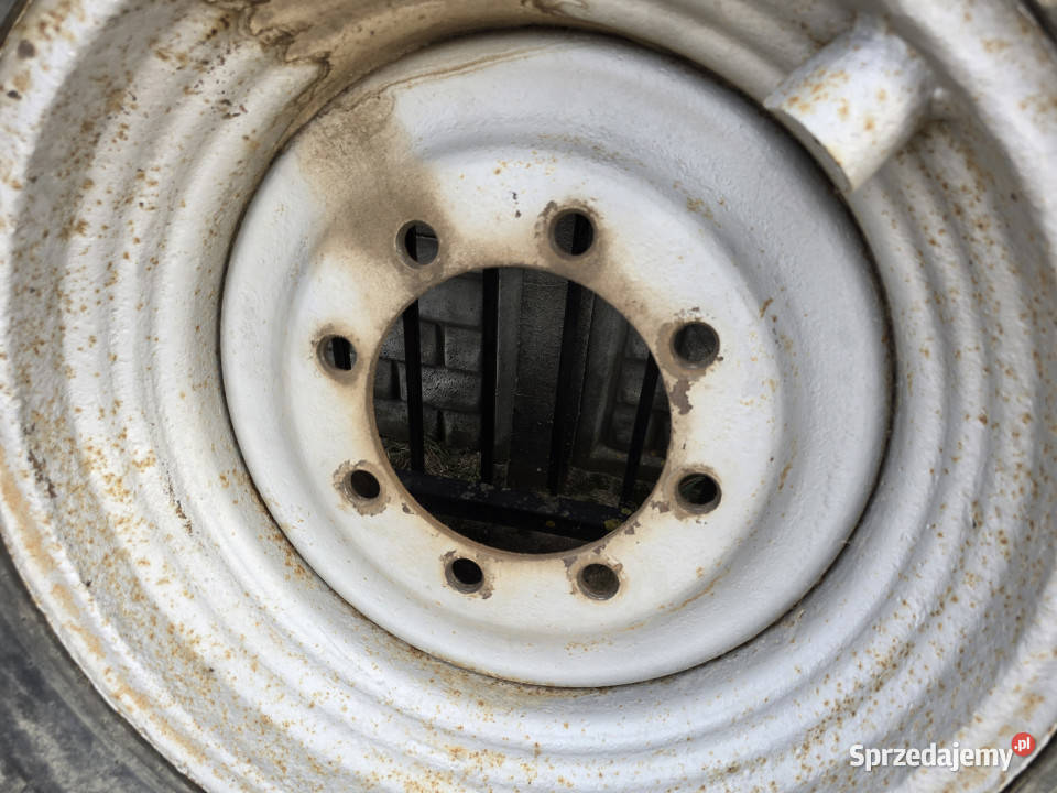 Koła 2 sztuki 175 24 otwór 220 mm 8 śrub Baliki sprzedam