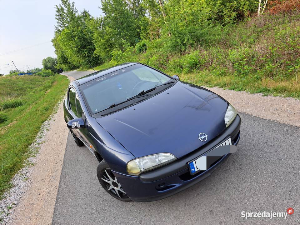 Sprzedam ładnego Opla Tigre 14 16v benzyna 1999r manualna